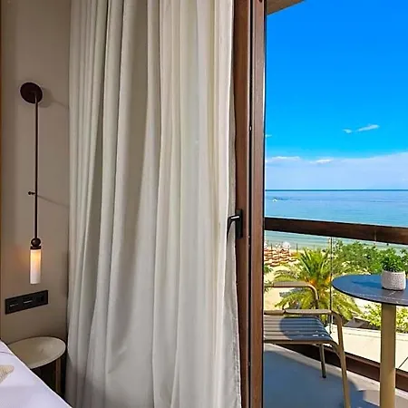 Enavlion Elegance Seaside Luxury Хотел Лименас