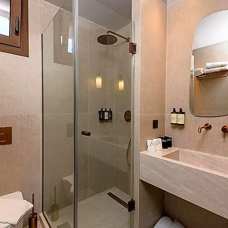 Enavlion Elegance Seaside Luxury لايميناس