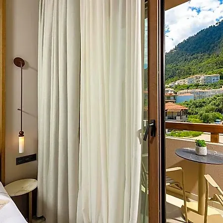Enavlion Elegance Seaside Luxury Хотел Лименас